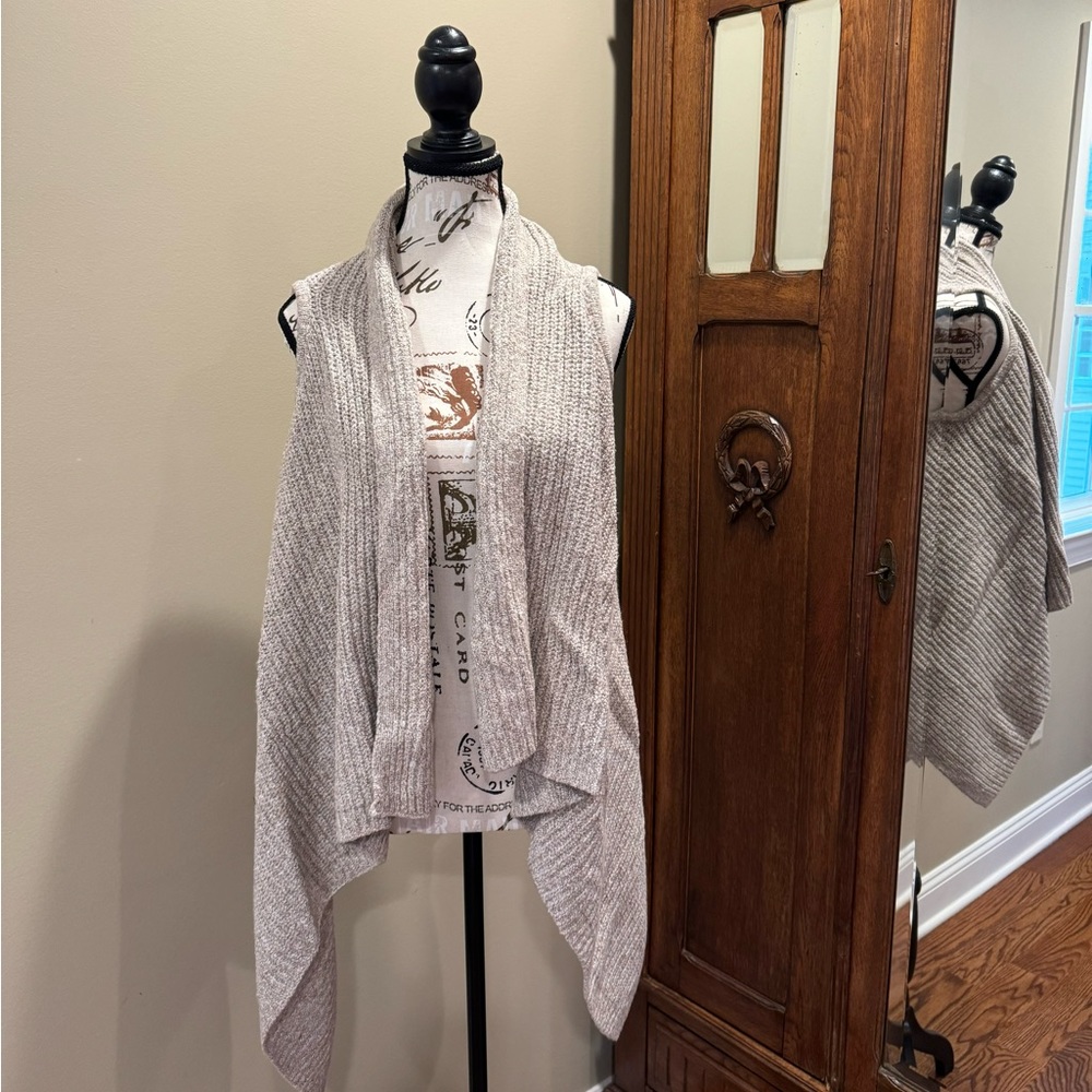 Old Navy Cream Oatmeal Color Sweater Vest Open Front Drape Cardigan